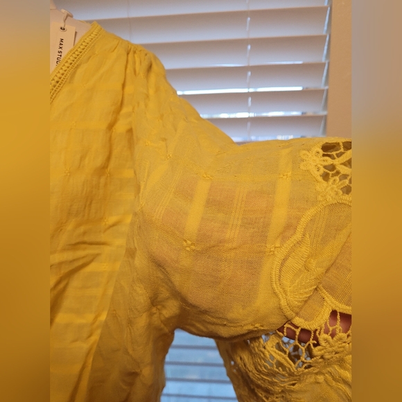 NWT Max Studio Yellow blouse with tie in front - Picture 3 of 9